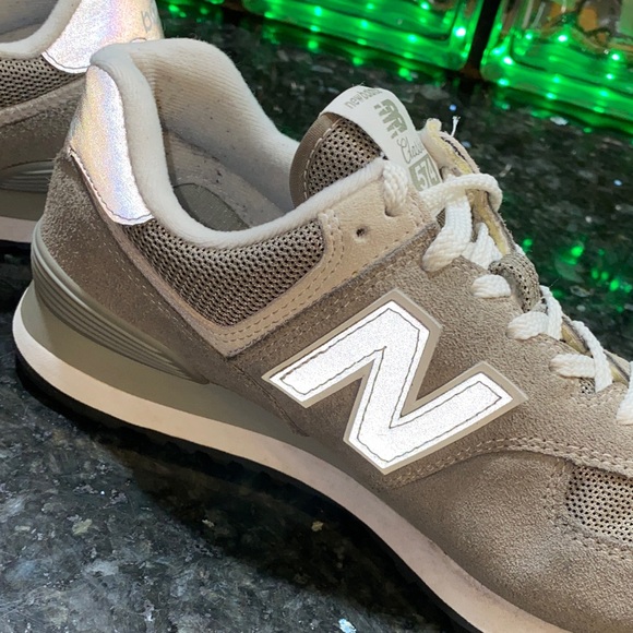 New Balance Women’s Classic 574 Core Pack Grey Athletic Shoes Size 8.5 - Picture 9 of 15
